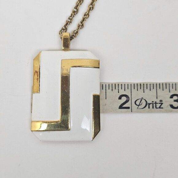 Vintage Modernist White Enamel Gold Tone Signed Crown Trifari Pendant Necklace - Picture 8 of 15